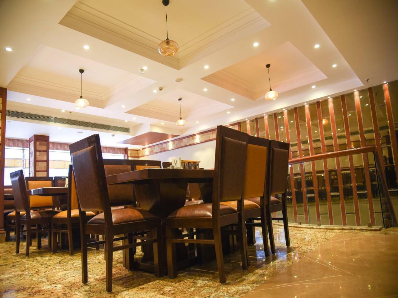 Bharawan Clarks Inn Express Амритсар Экстерьер фото